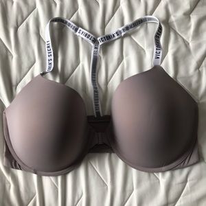 Victoria’s Secret bra